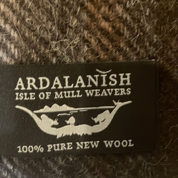 women’s 100% wool scarf from Scotland. - Picture 2 of 2